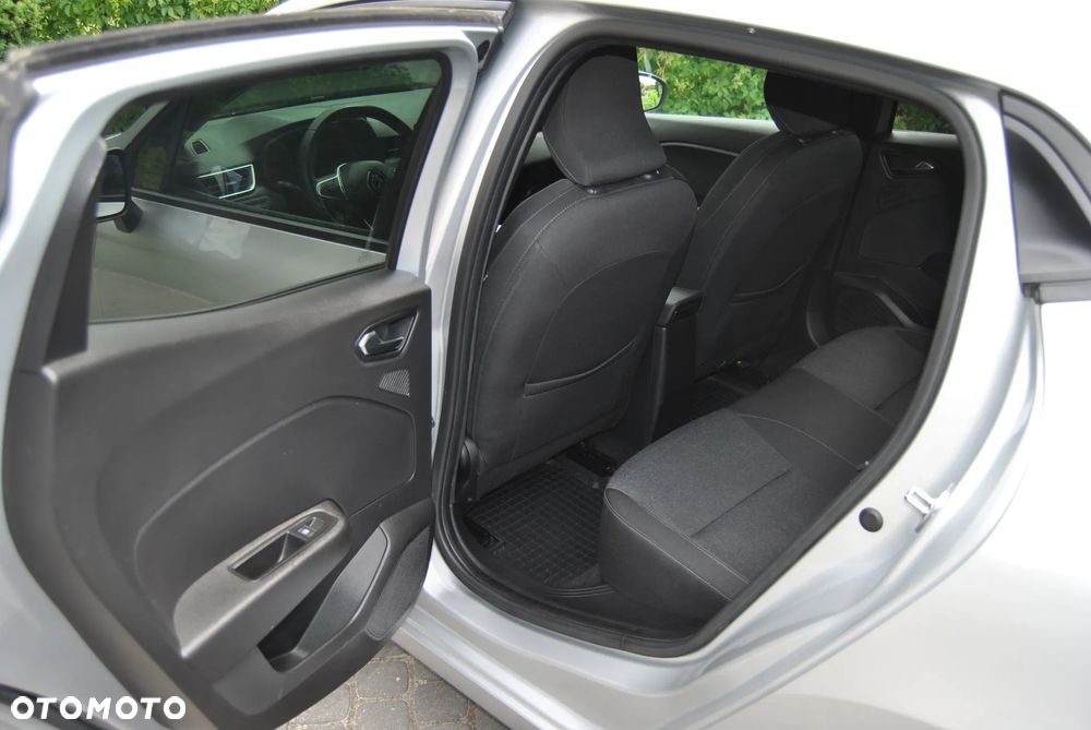 Renault Clio TCe 90 EVOLUTION - 22