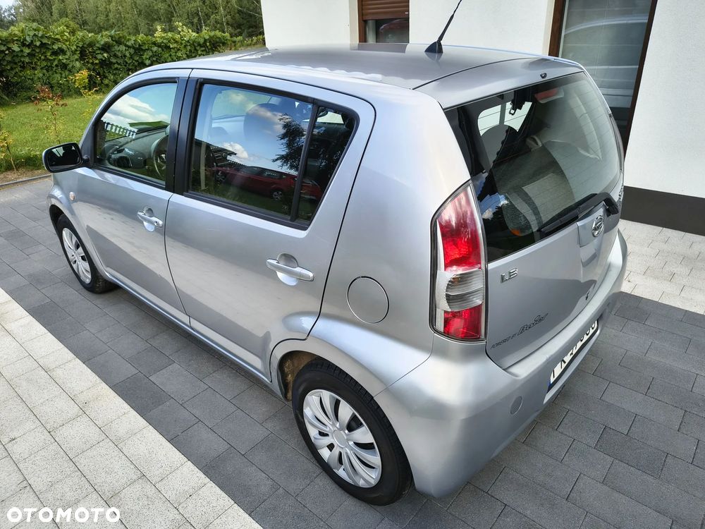 Daihatsu Sirion 1.3 - 10