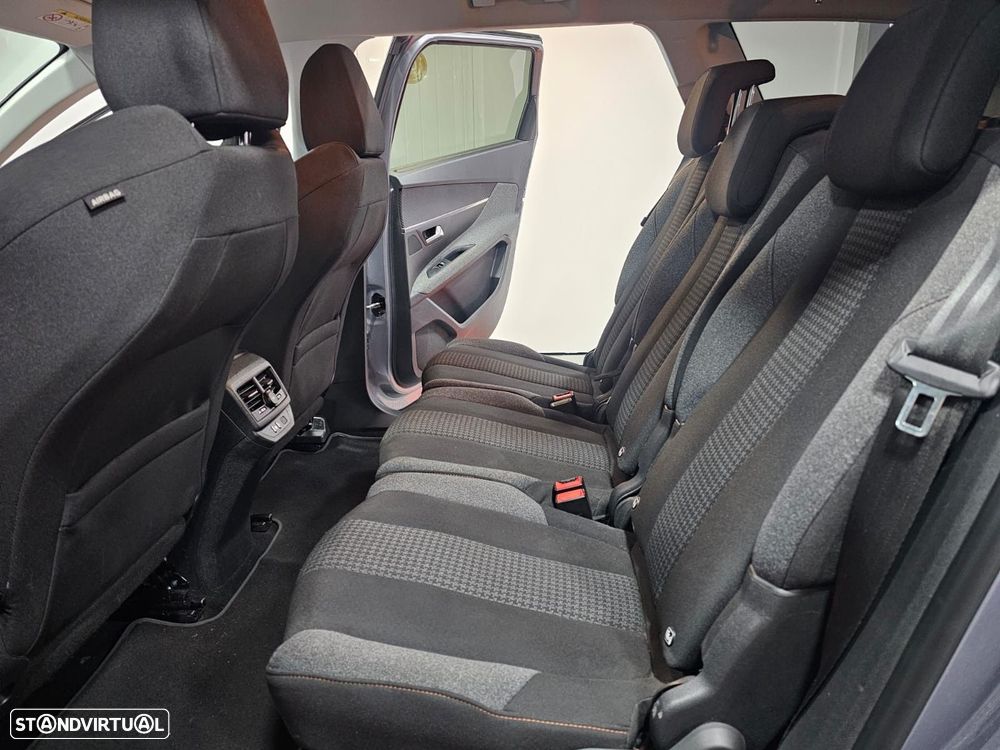 Peugeot 5008 1.5 BlueHDi Allure EAT8 - 14