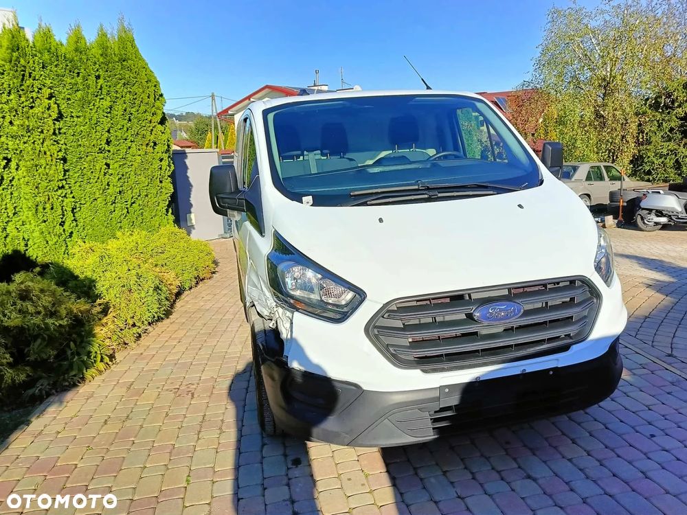 Ford TRANSIT CUSTOM - 2
