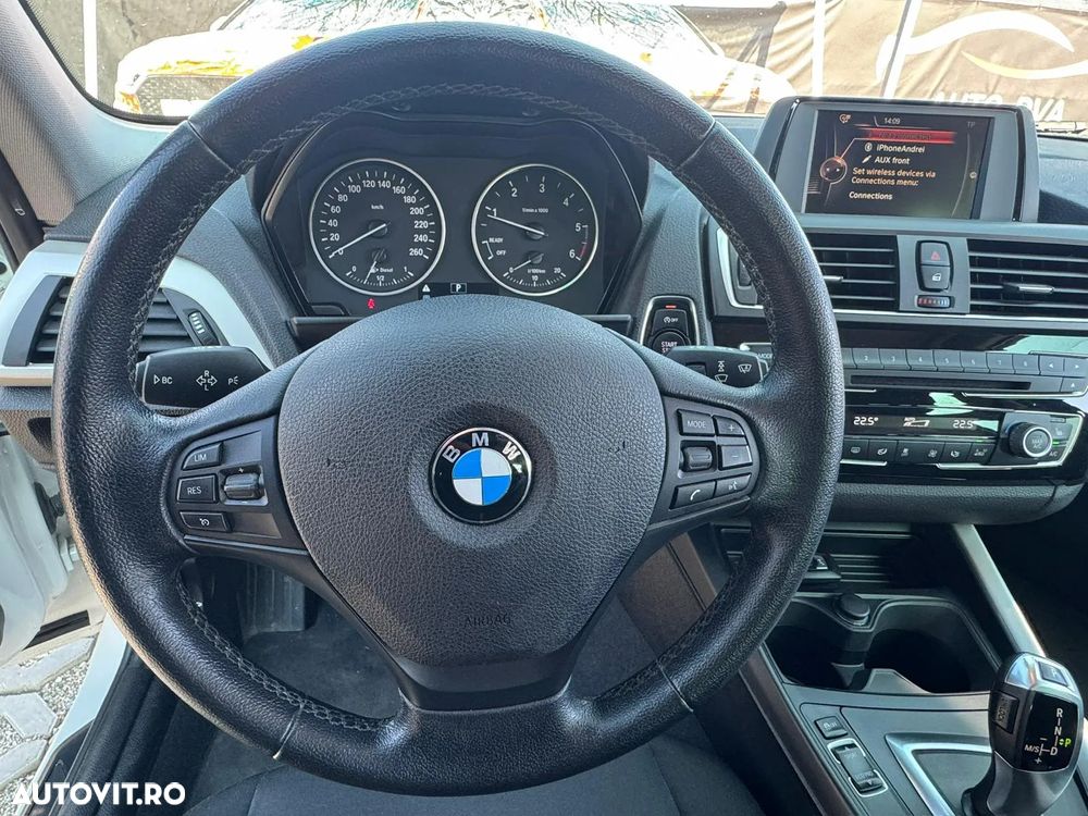 BMW Seria 1 120d Aut. - 13