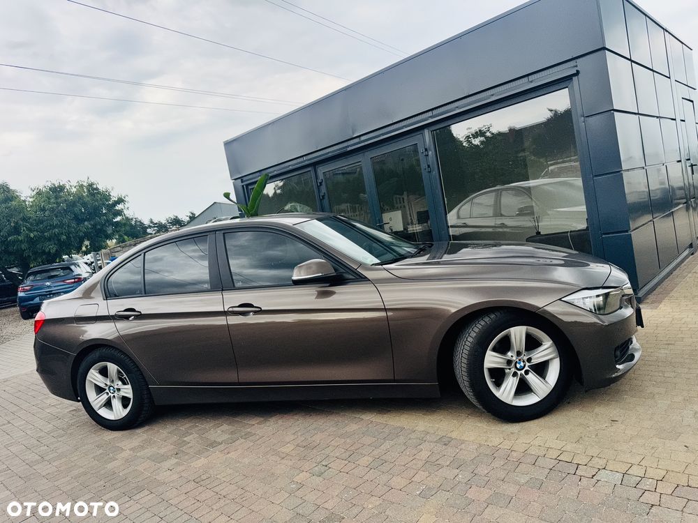 BMW Seria 3 316d DPF Edition Exclusive - 6