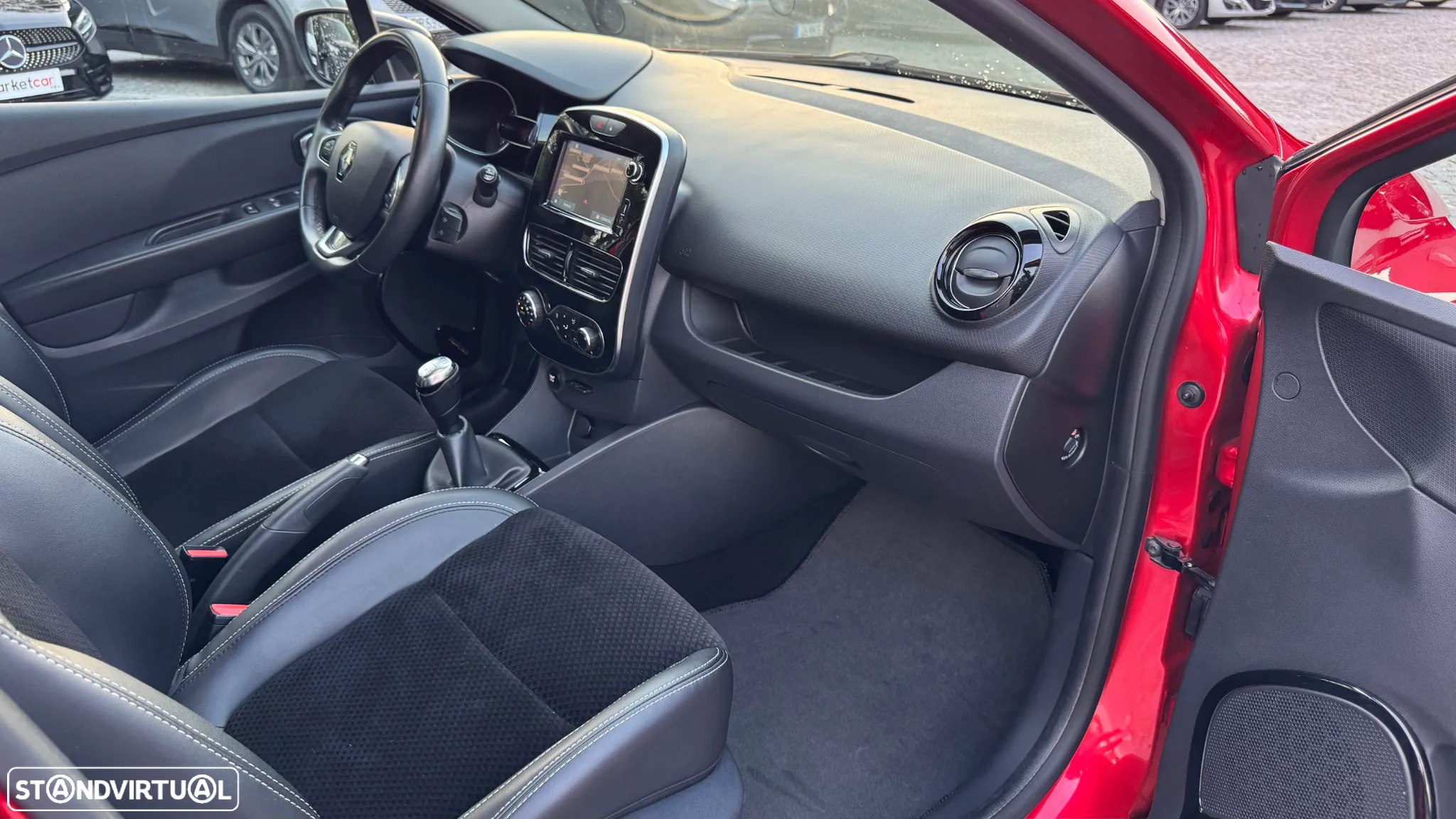 Renault Clio (Energy) TCe 90 Start & Stop INTENS - 34