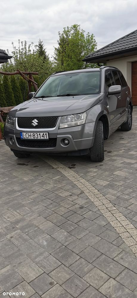 Suzuki Grand Vitara 2.0 - 1