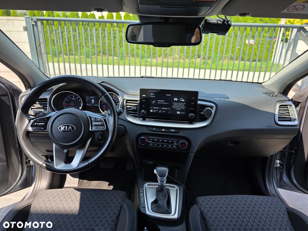 Kia Ceed 1.5 T-GDI M DCT - 9