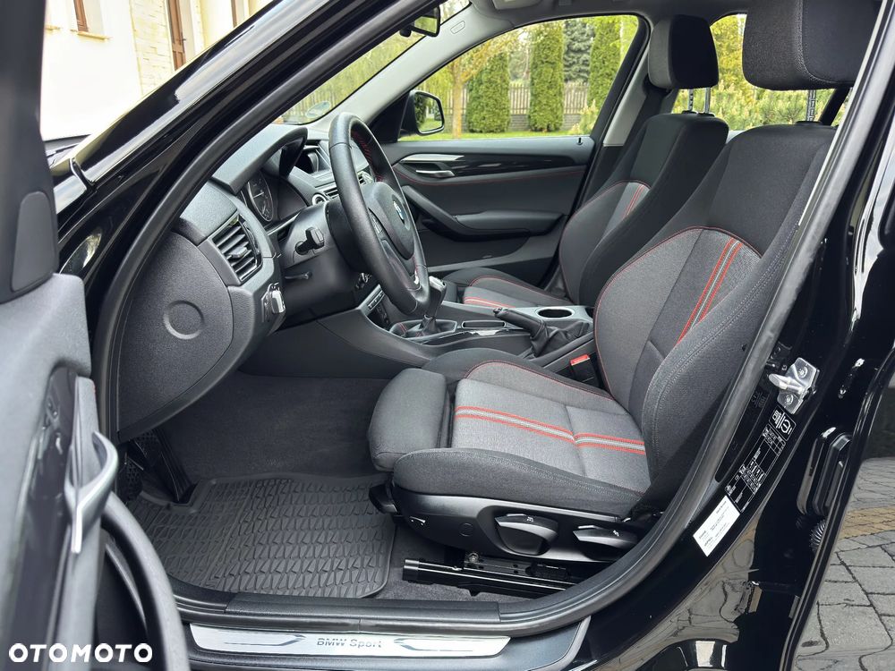 BMW X1 sDrive18d Sport Line - 9