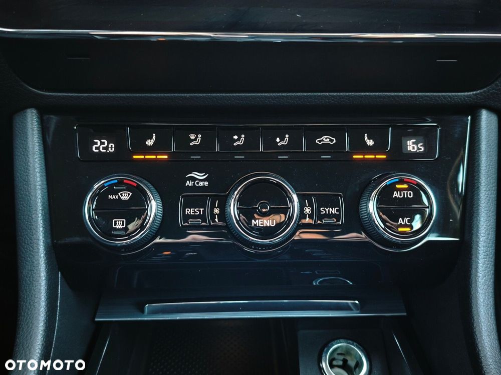 Skoda Superb 2.0 TDI SCR 4x4 Ambition DSG - 27