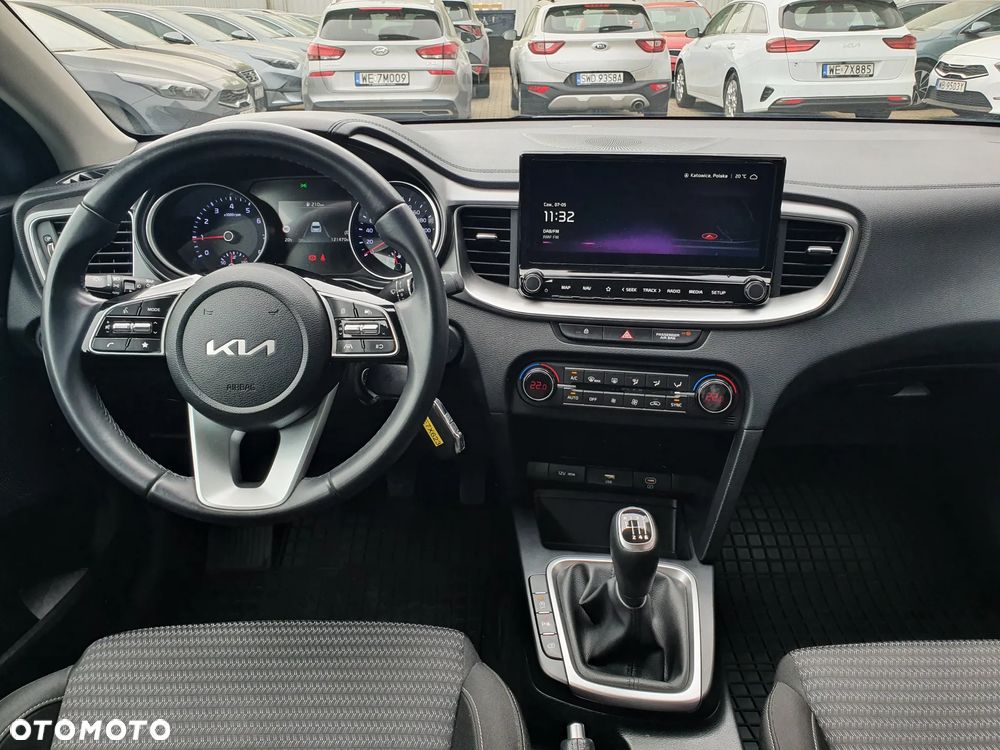 Kia Ceed 1.5 T-GDI M - 29