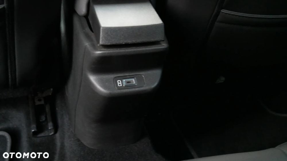 Jeep Avenger Summit+ - 34