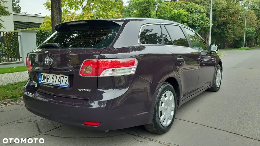 Toyota Avensis 1.6 Active - 37