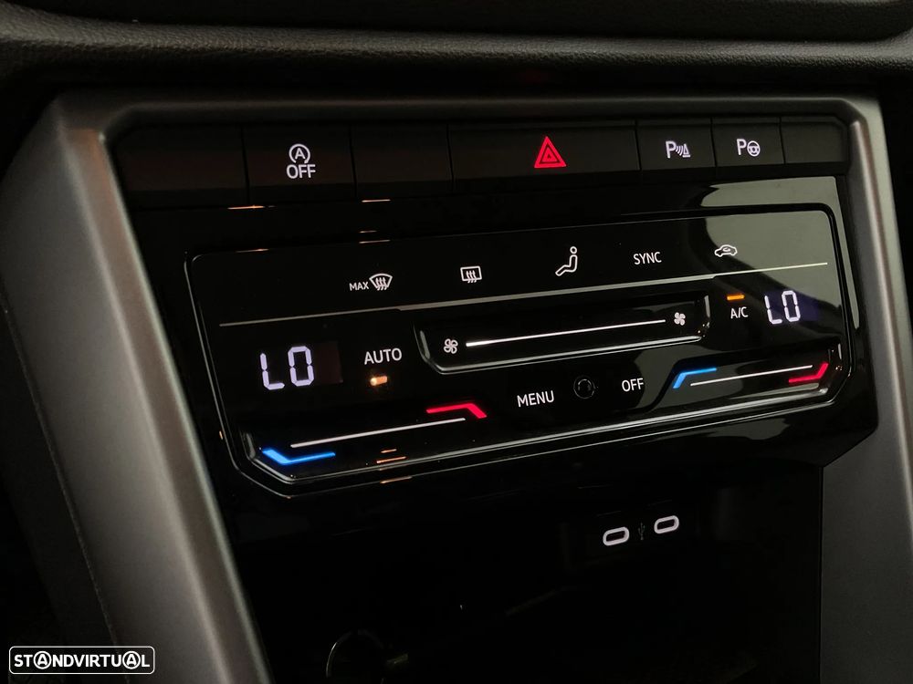 VW T-Roc 1.0 TSI Urban - 22