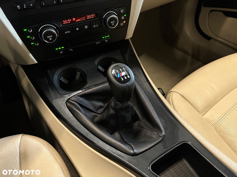 BMW Seria 3 320d DPF - 24