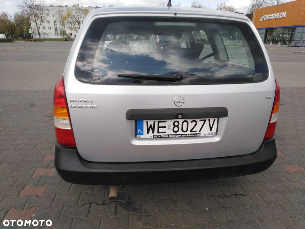 Opel Astra 1.6 Start - 4