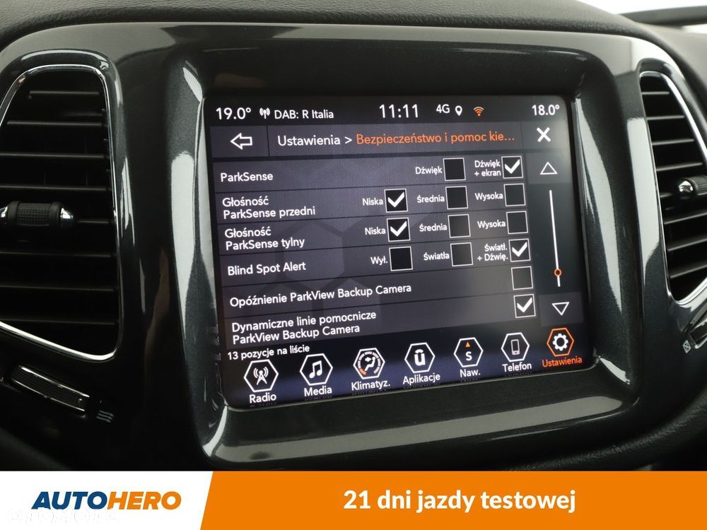 Jeep Compass - 24