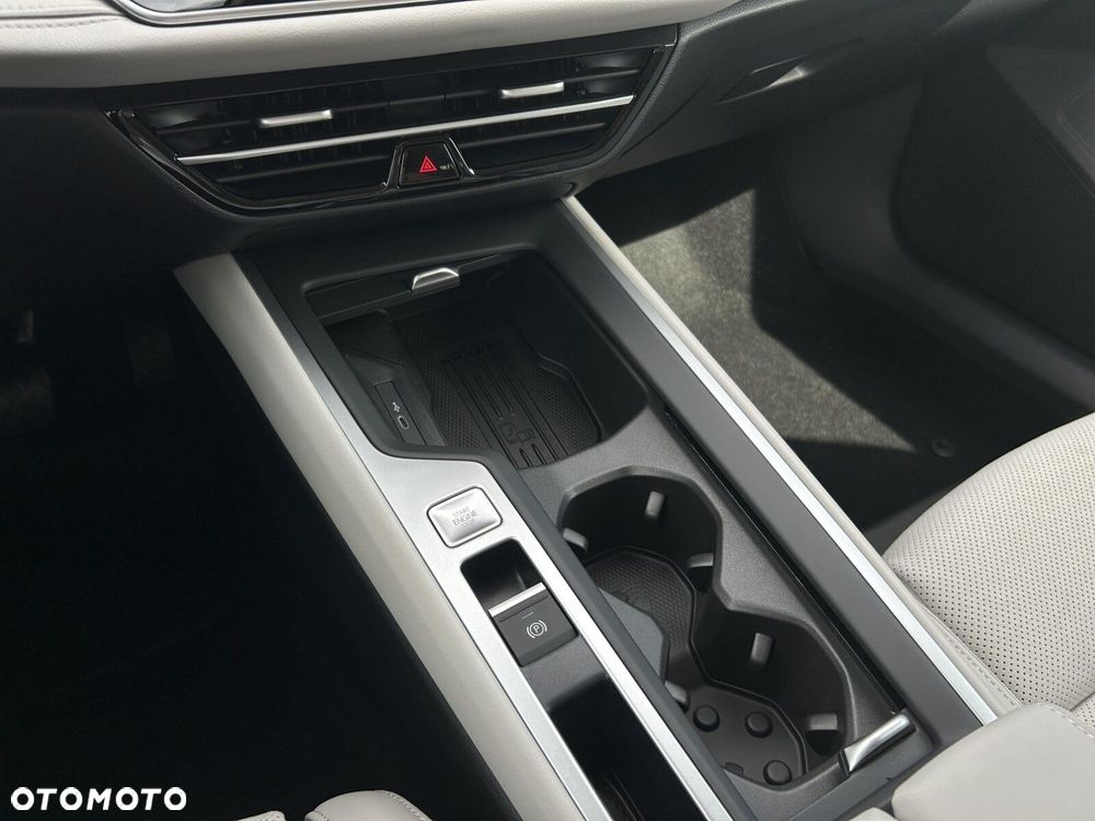 Volkswagen Passat Variant - 28