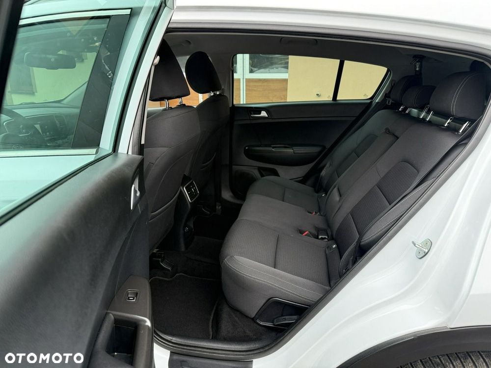 Kia Sportage 1.6 GDI Business Line 2WD - 26
