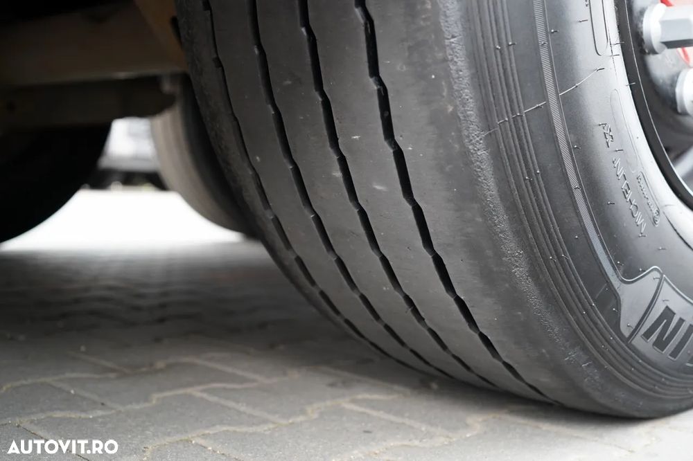 Schwarzmuller CORTINĂ / STANDARD / CORTINĂ RAPIDĂ / COȘ PENTRU PALEȚI / AXE SAF - 22