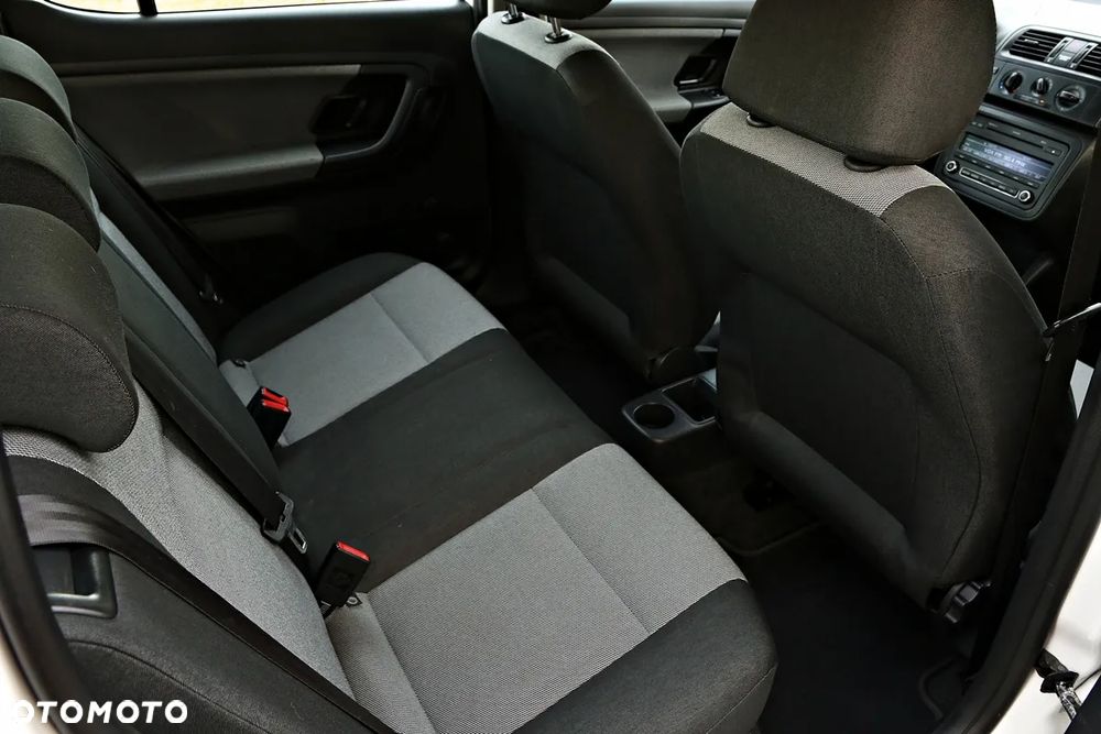 Skoda Fabia 1.2 TSI Active - 36