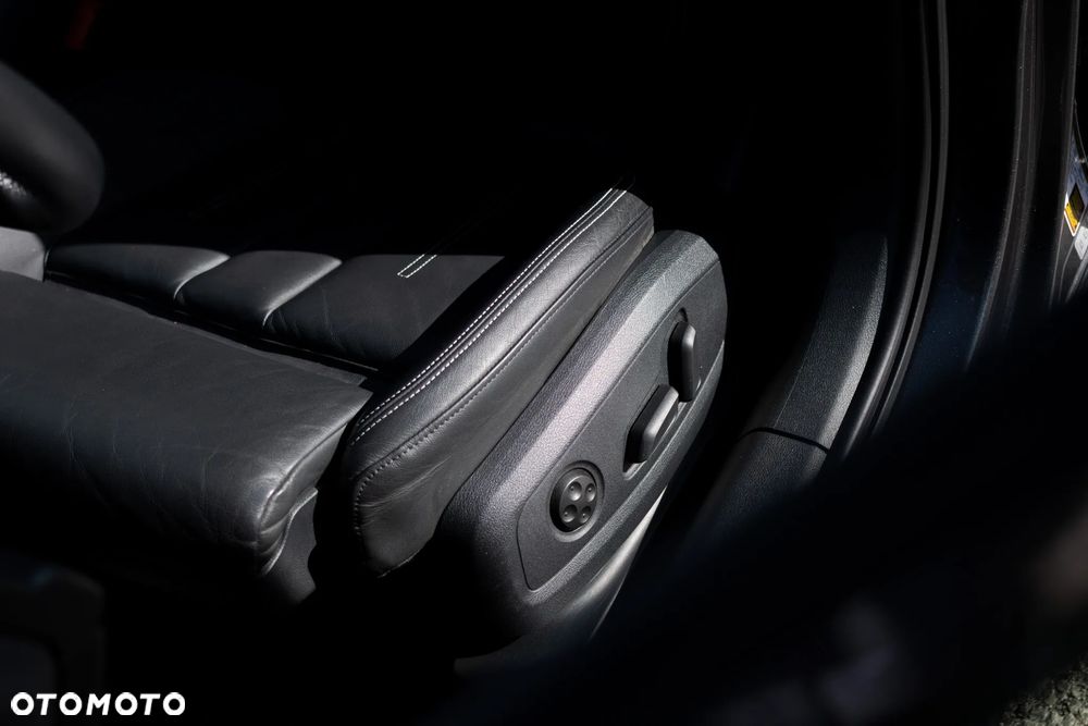 Audi A4 Limousine - 21