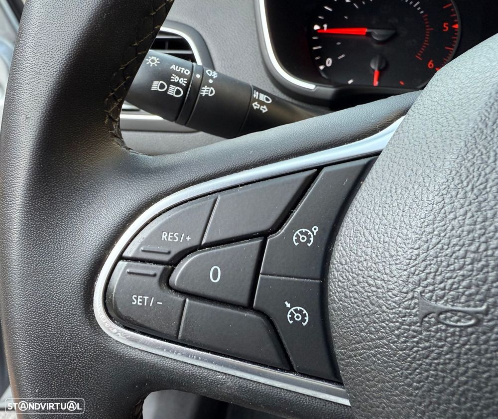 Renault Mégane Sport Tourer 1.5 Blue dCi Limited EDC - 12