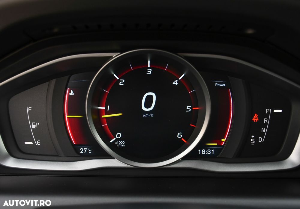 VOLVO XC60 2015 — imagine 17