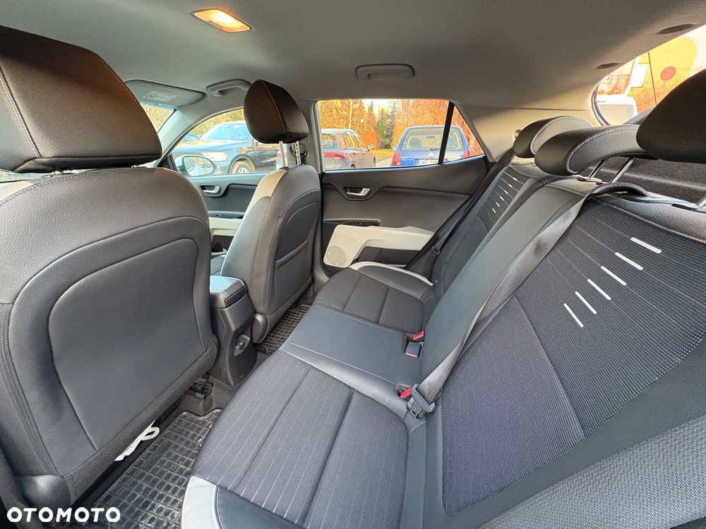 Kia Stonic 1.0 T-GDI L - 6