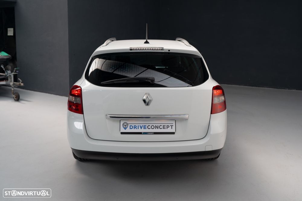 Renault Laguna Break 1.5 dCi SE Black Line - 17