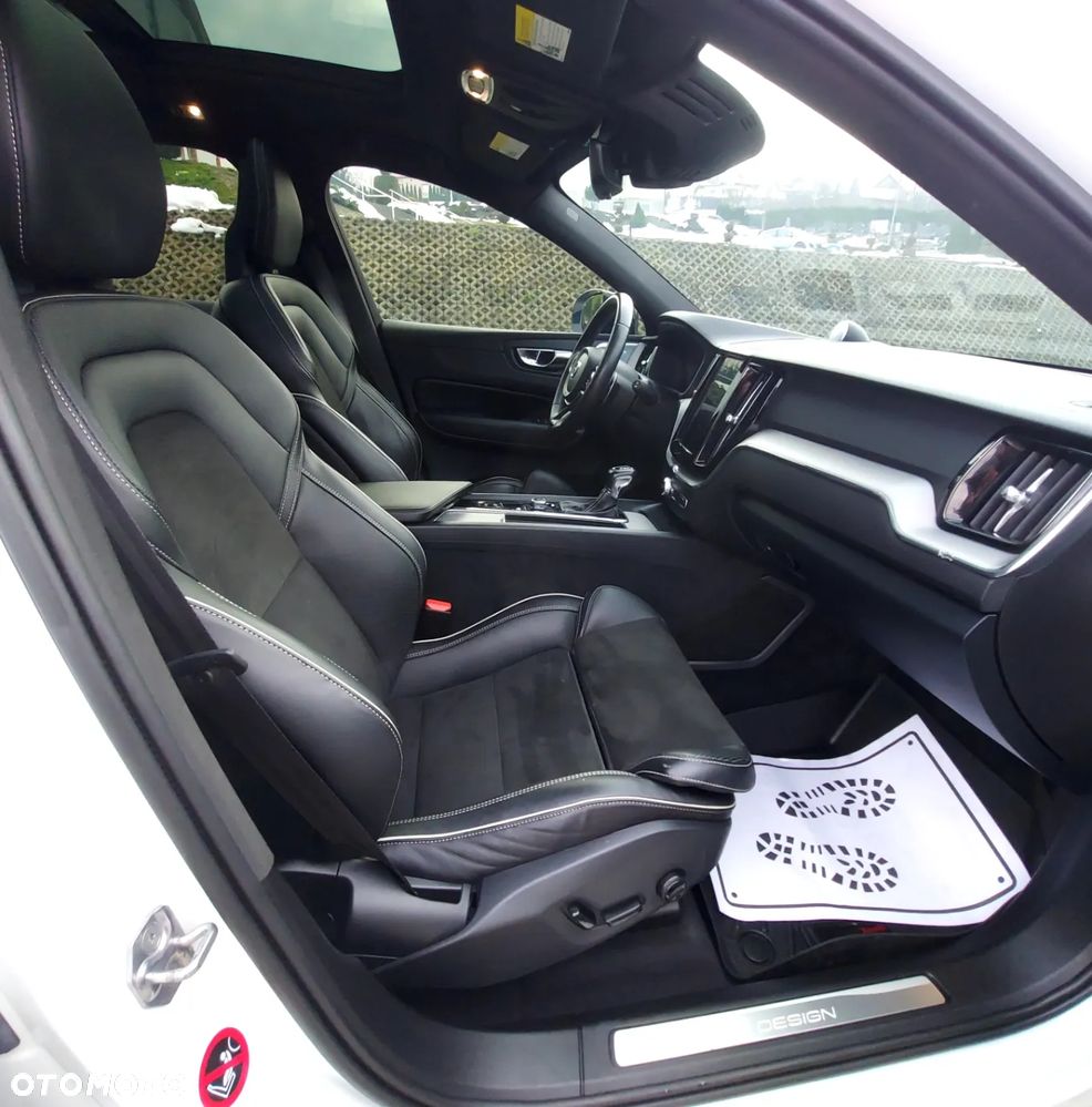 Volvo XC 60 ver-t6-awd-r--design - 25