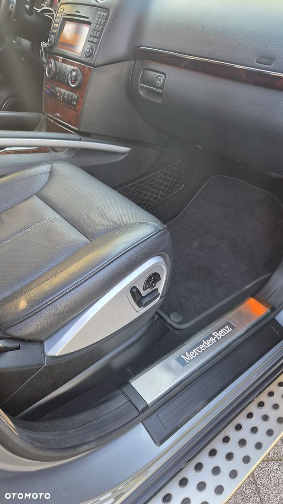Mercedes-Benz GL 500 4Matic 7G-TRONIC - 8