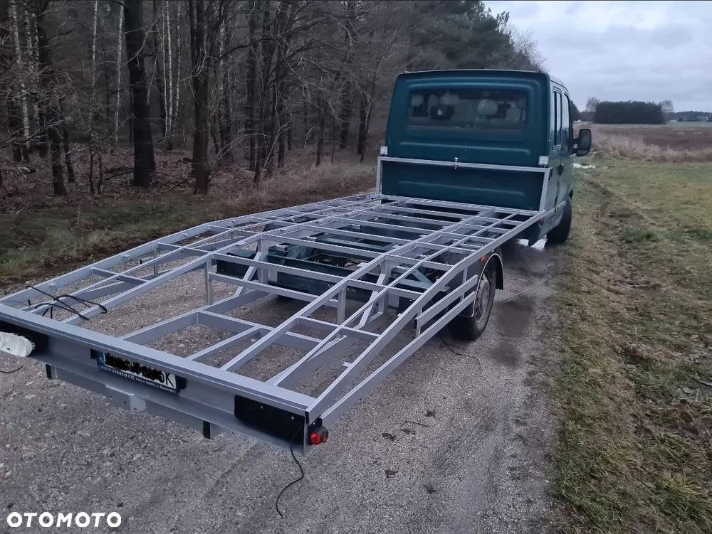 Najazd, Autolaweta - Surówka - 1