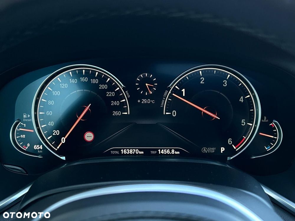 BMW Seria 7 750Ld xDrive - 24