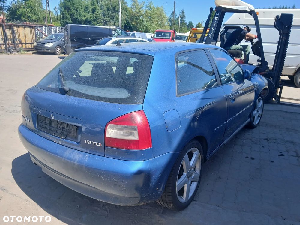 audi a3 8L LZ5W maska zderzak lampa grill błotnik drzwi zbiornik paliwa szyba lusterko klamka - 2