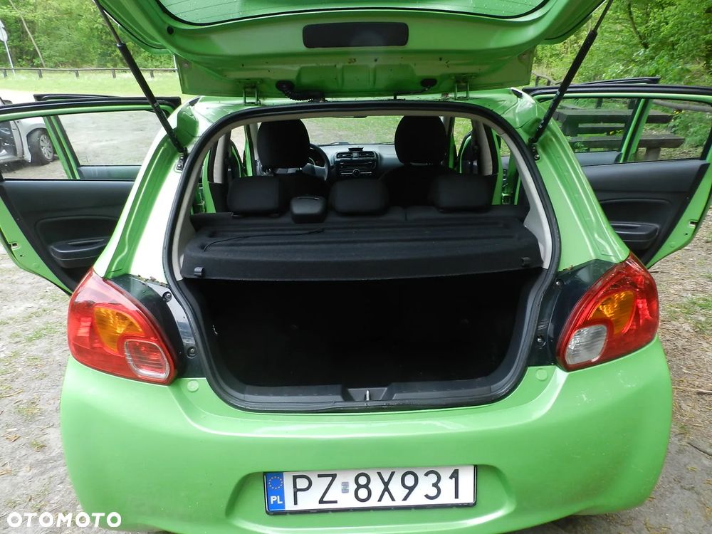 Mitsubishi Space Star - 11