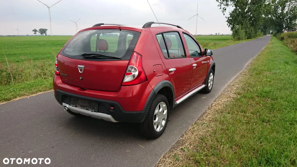 Dacia Sandero Stepway 1.6 - 4