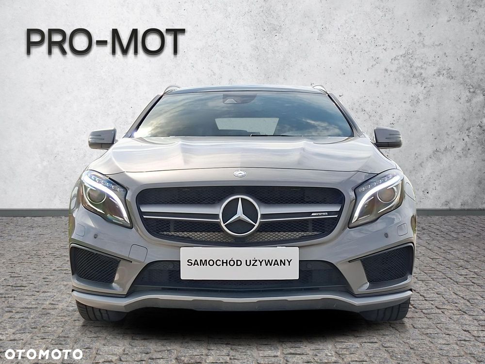 Mercedes-Benz GLA - 9