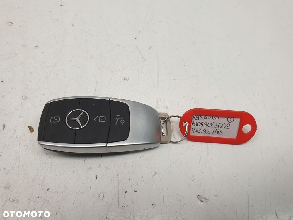MERCEDES W205 C205 KLUCZYK PILOT ORYGINAŁ - 3