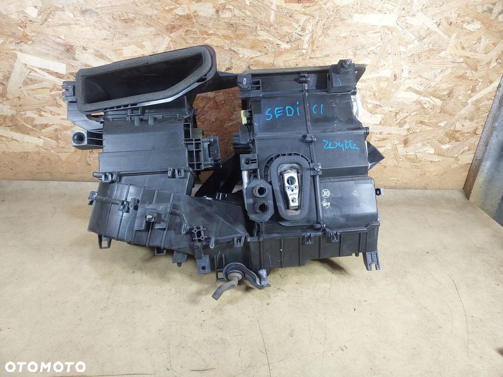 FIAT SEDICI NAGRZEWNICA - 2