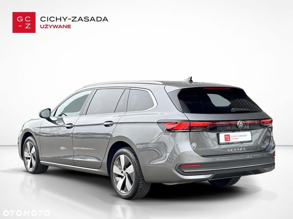 Volkswagen Passat - 7