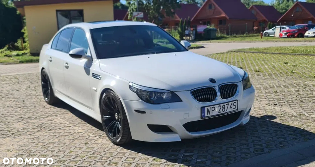 BMW M5 Standard - 8
