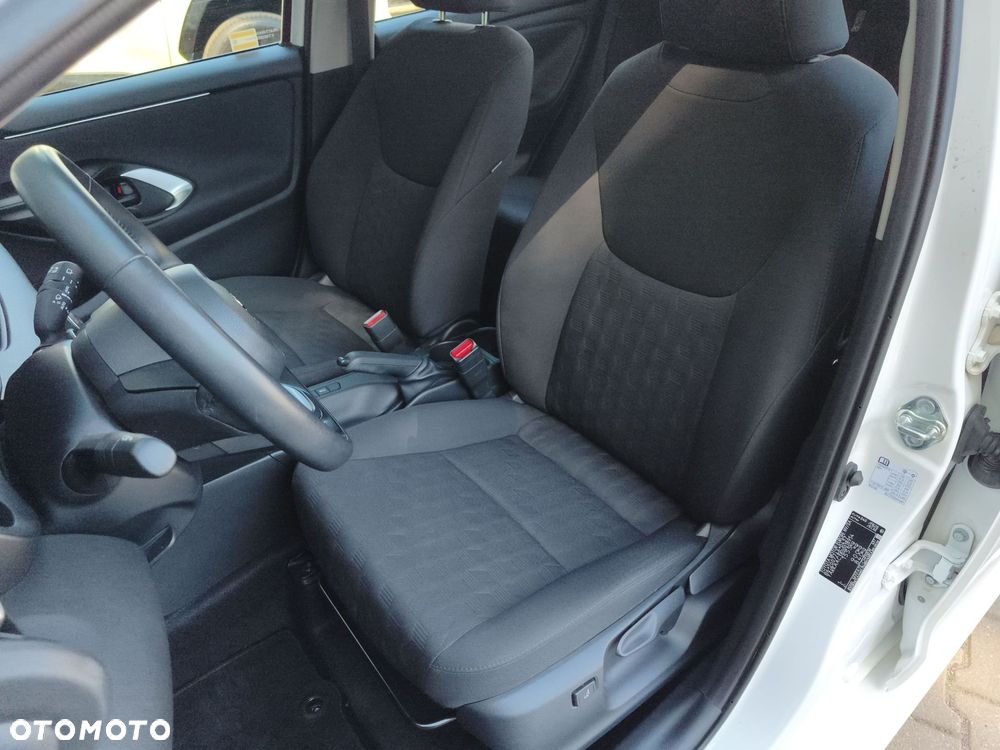 Toyota Yaris 1.5 Comfort - 18