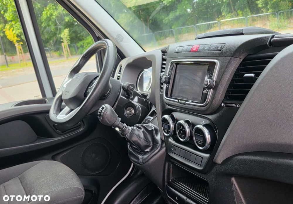 Iveco Daily 35S18 - 25