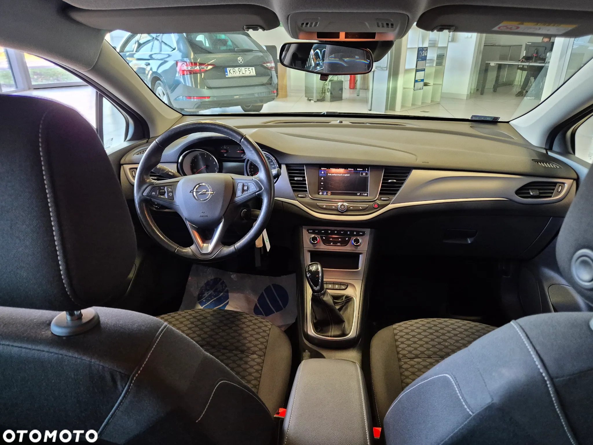 Opel Astra V 1.2 T Elegance S&S - 11