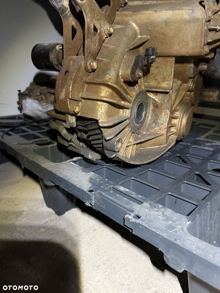 Polaris RZR 900 skrzynia biegow PART 1333462 - obudowa uszkodzona - 5