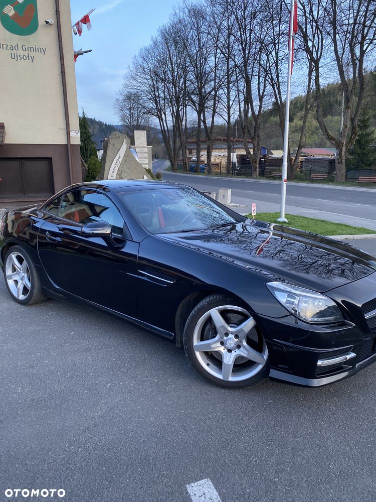 Mercedes-Benz SLK 250 (BlueEFFICIENCY) 7G-TRONIC - 5