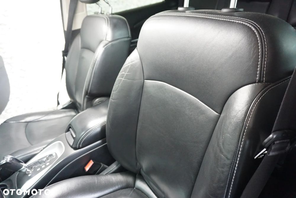 Fiat Freemont 2.0 Multijet 16V DPF Automatik Allrad Lounge - 24