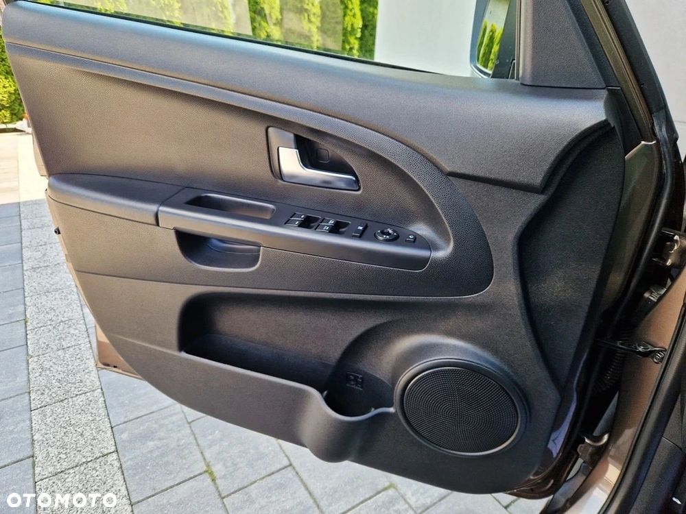 Kia Venga 1.6 CVVT Platinum Edition - 34