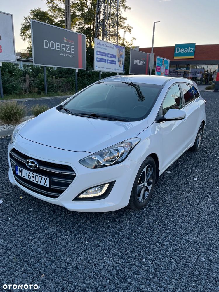 Hyundai i30 blue Kombi 1.6 GDi DCT Passion - 4