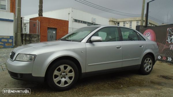 Para Peças Audi A4 (8E2, B6) - 3