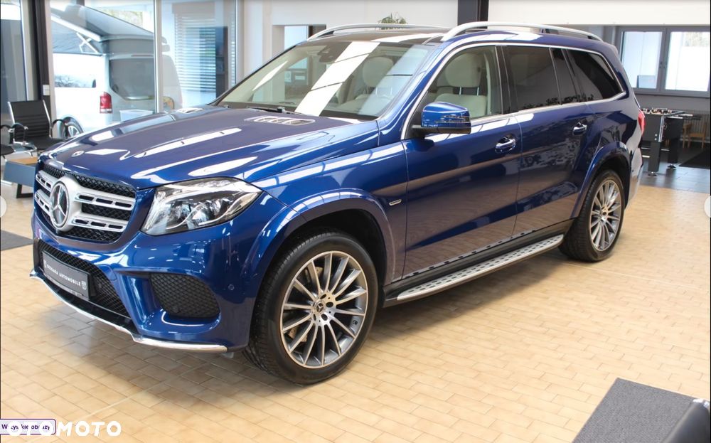 Mercedes-Benz GLS - 1
