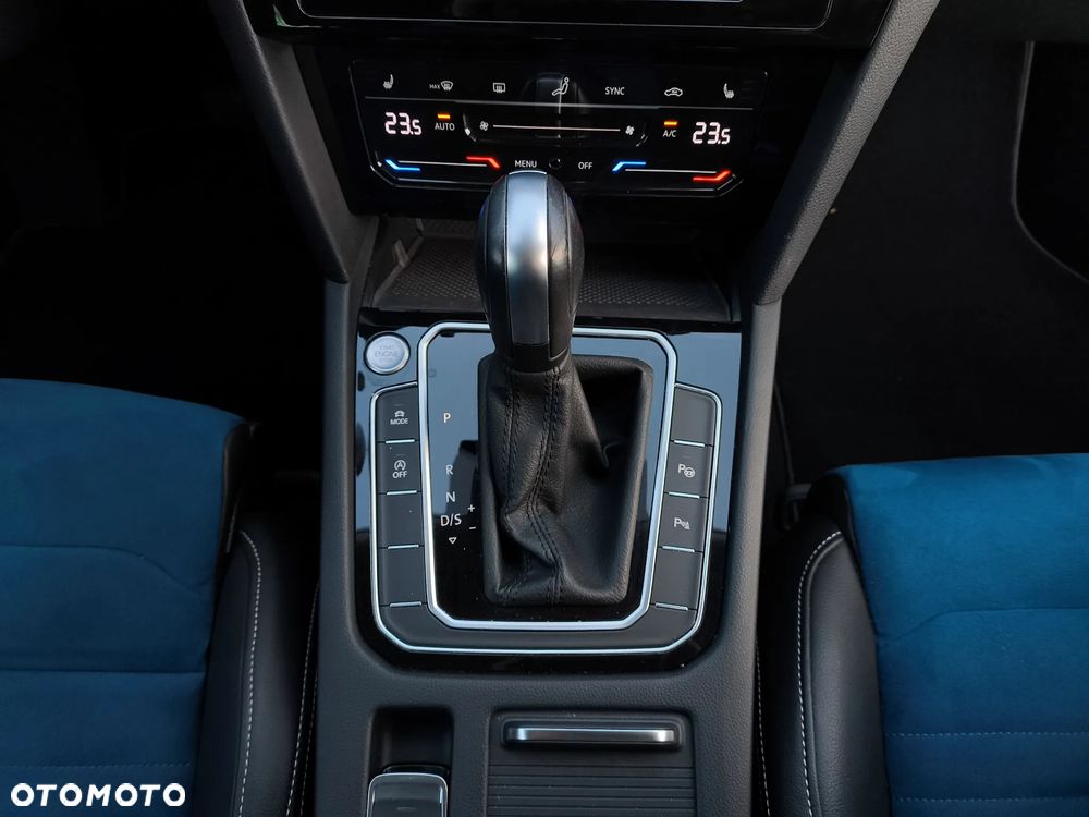 Volkswagen Passat 2.0 TDI EVO Elegance DSG - 28